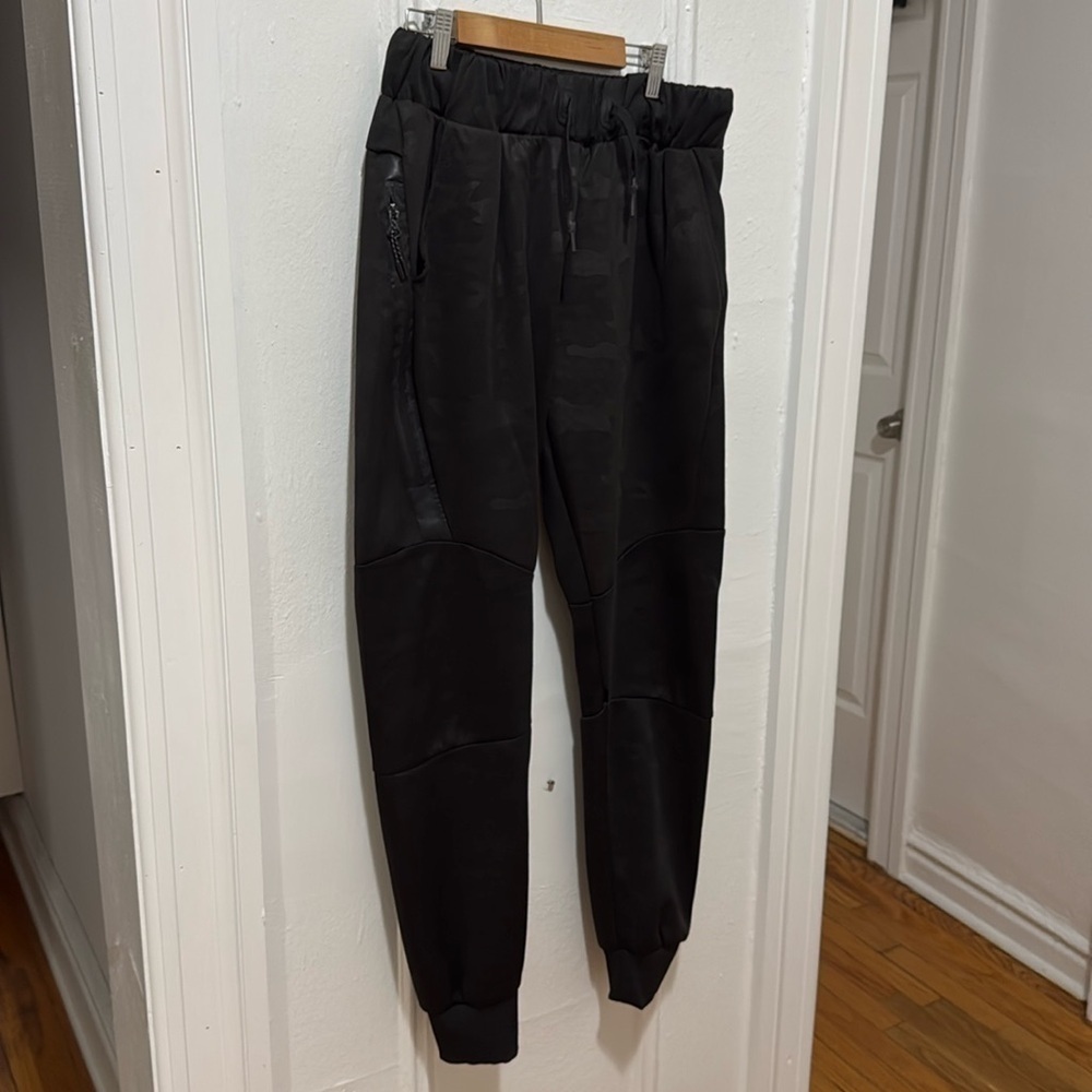 XS Jogger Camouflage Sweatpants